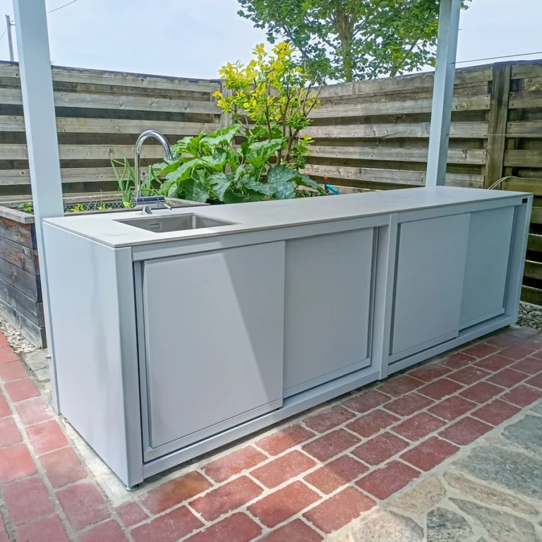 CookOUT outdoor kitchen