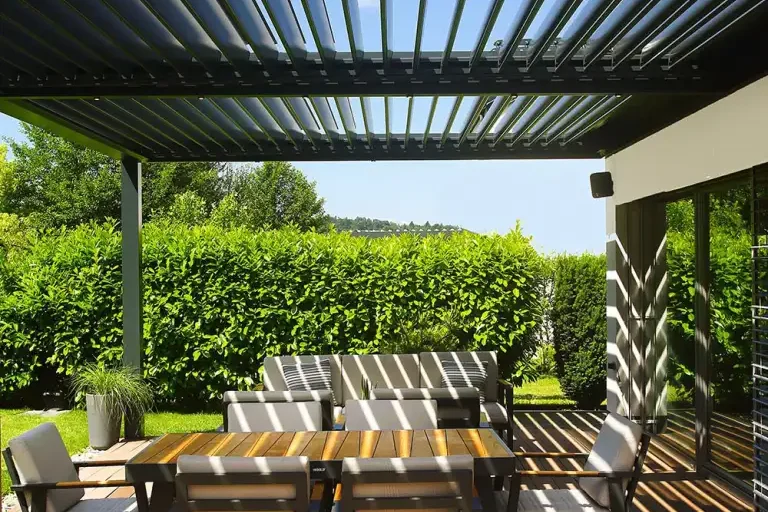 nadstresek_lamelna_pergola_Misteral_768